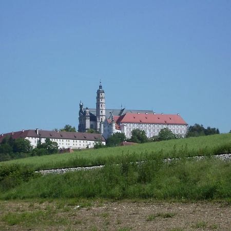 Tagungshaus Im Kloster Neresheim Hotel Bagian luar foto