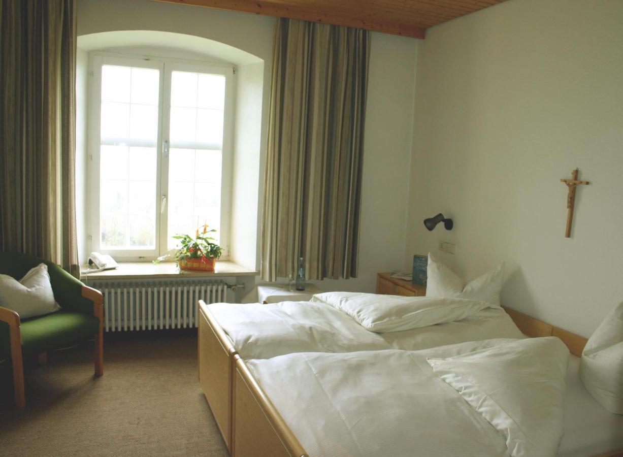 Tagungshaus Im Kloster Neresheim Hotel Bagian luar foto