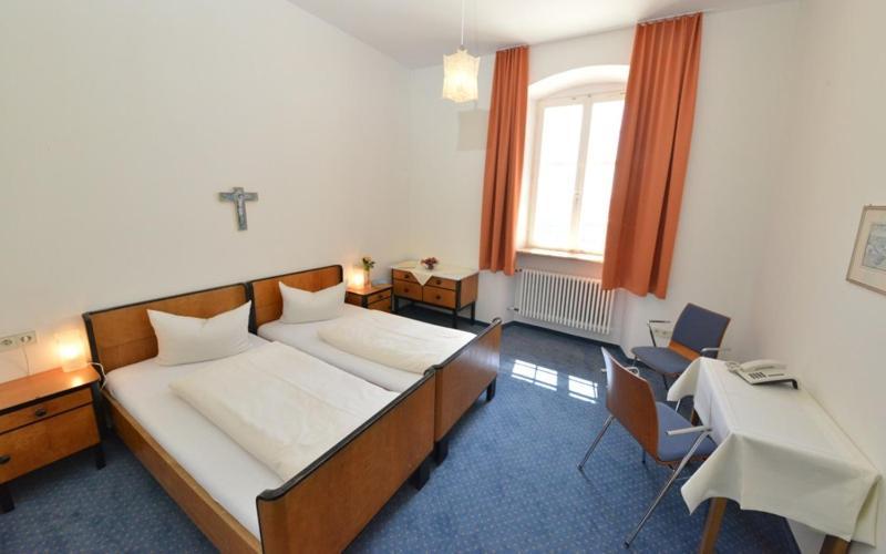 Tagungshaus Im Kloster Neresheim Hotel Bagian luar foto